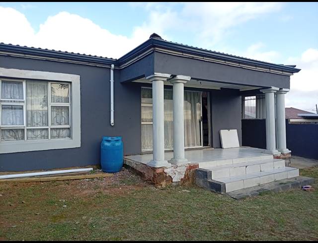 3 BEDROOM HOUSE FOR SALE IN UMLAZI P